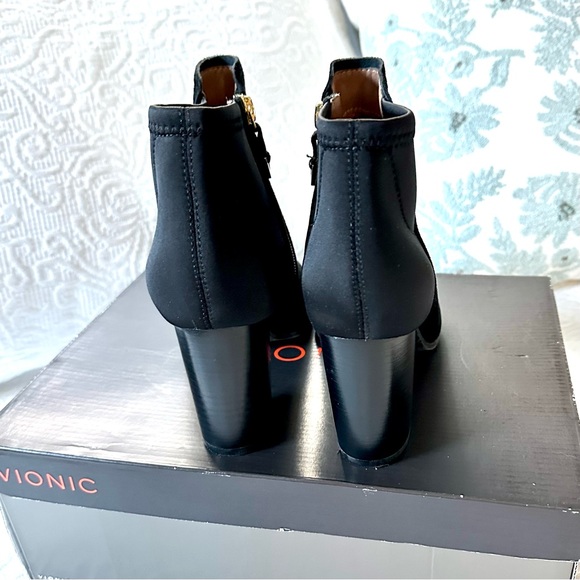 Vionic Women's Perk Whitney Ankle Boot Black 7.5 NIB - Picture 9 of 15
